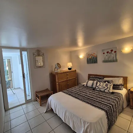 Apartamento Du Jardin A La Mer, T2 A 50m De La Bandol